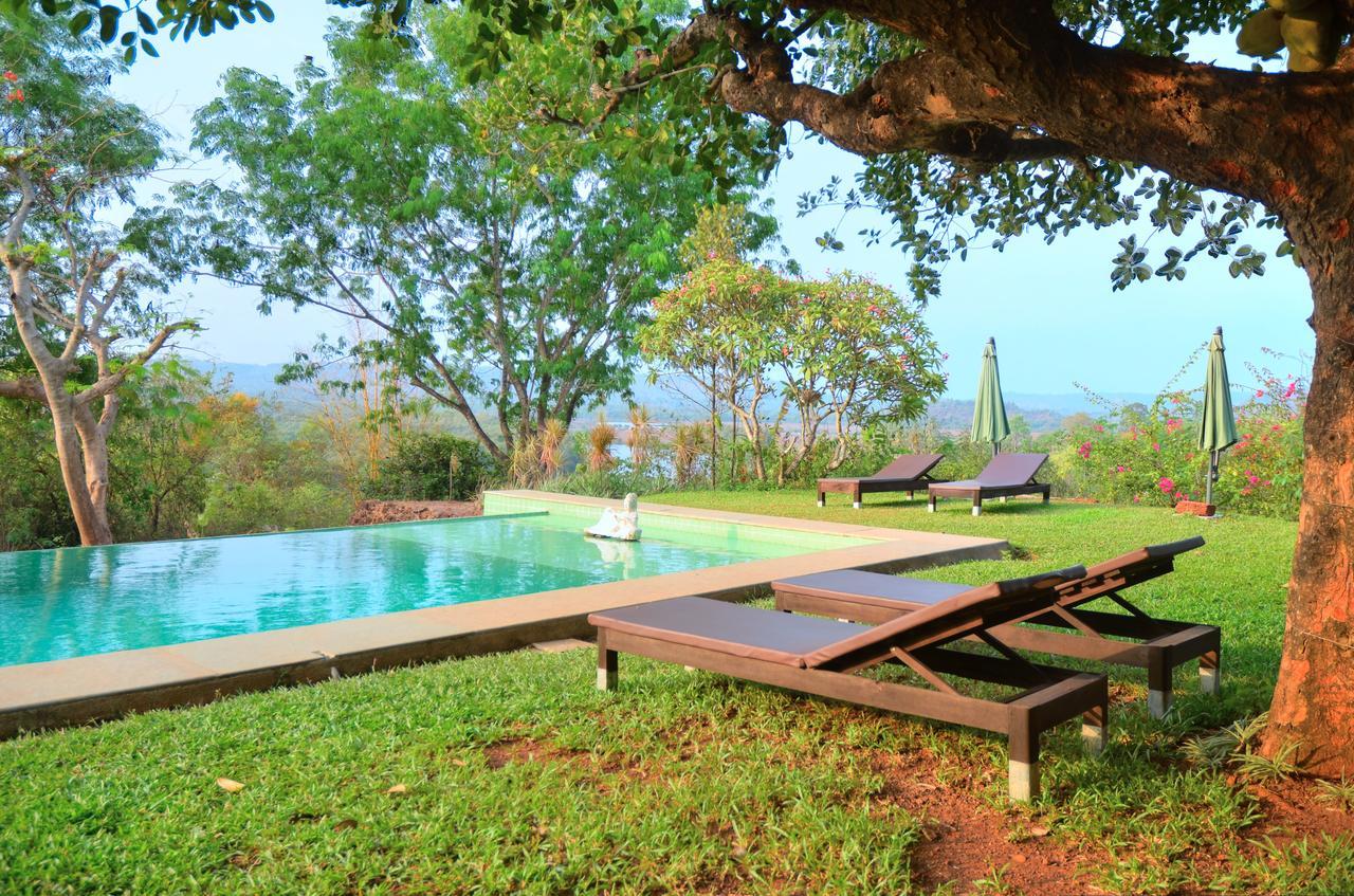 Avanilaya Villa Resort Goa Esterno foto